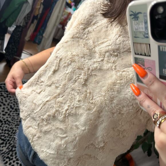 Anthropologie Mauve Leah Faux Fur Cropped Muscle Tee Ivory Size Small - Picture 2 of 7